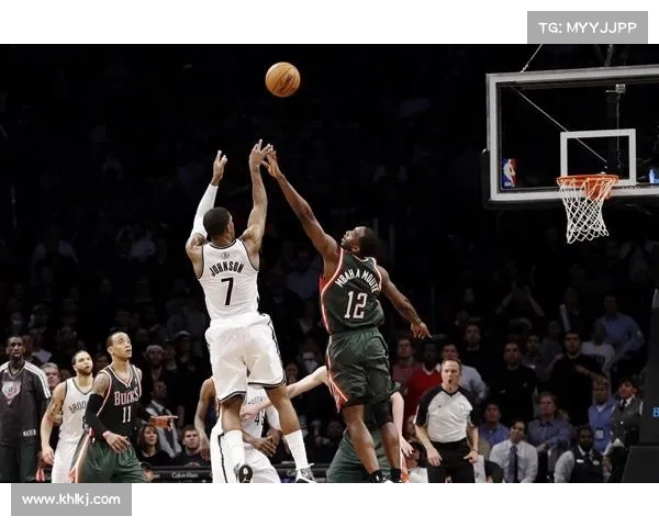 NBA压哨球绝杀时刻回顾 各路球星演绎惊心动魄的瞬间